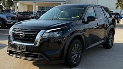 2022 Nissan Pathfinder S