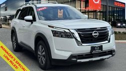 2025 Nissan Pathfinder SL