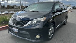 2011 Toyota Sienna SE 8-Passenger