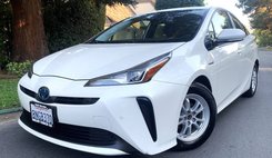 2020 Toyota Prius LE