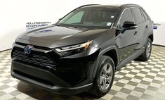 2022 Toyota RAV4 Hybrid XLE