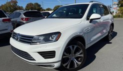 2017 Volkswagen Touareg V6 Wolfsburg