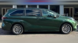 2022 Toyota Sienna XLE