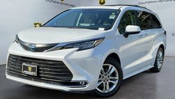 2022 Toyota Sienna XLE