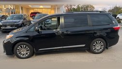 2018 Toyota Sienna XLE 7-Passenger Auto Access Seat