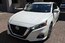 2020 Nissan Altima 2.0 Platinum