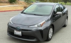 2021 Toyota Prius L Eco