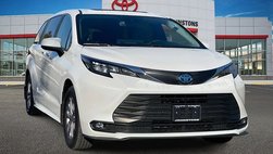 2025 Toyota Sienna XLE 7-Passenger