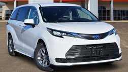 2025 Toyota Sienna LE 8-Passenger
