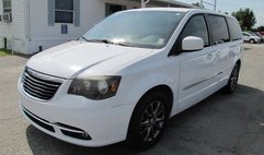 2015 Chrysler Town and Country S