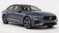 2024 Volvo S60 B5 Ultimate Dark Theme
