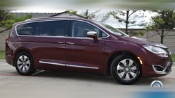 2017 Chrysler Pacifica Hybrid Platinum