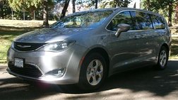 2017 Chrysler Pacifica Hybrid Touring Plus