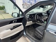 2022 Kia Carnival EX