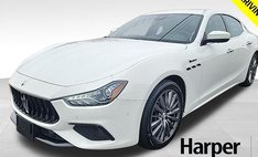2022 Maserati Ghibli Modena Q4