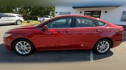 2020 Ford Fusion SE