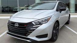 2025 Nissan Versa SR