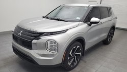 2022 Mitsubishi Outlander ES