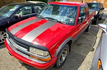 2003 Chevrolet S-10 LS