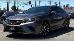 2020 Toyota Camry SE