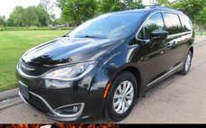 2017 Chrysler Pacifica Touring L FWD
