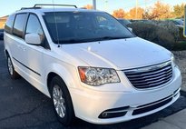 2015 Chrysler Town and Country Touring
