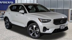 2025 Volvo XC40 B5 Plus Bright Theme