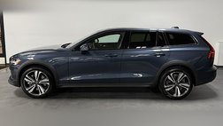 2023 Volvo V60 Cross Country B5 Plus