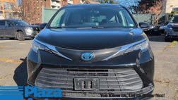 2021 Toyota Sienna LE 8-Passenger