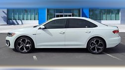 2021 Volkswagen Passat R-Line