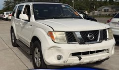 2005 Nissan Pathfinder XE 2WD