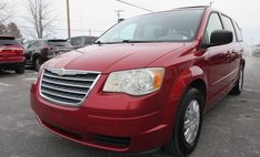 2010 Chrysler Town and Country LX