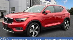 2022 Volvo XC40 T5 Momentum