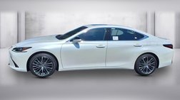 2025 Lexus ES 300h Base