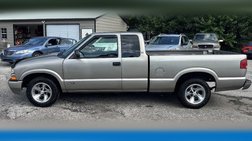 2000 Chevrolet S-10 LS