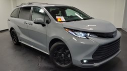 2025 Toyota Sienna Woodland Edition