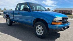 2000 Chevrolet S-10 LS
