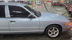 2004 Ford Crown Victoria LX