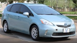 2014 Toyota Prius v Five