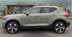 2024 Volvo XC40 B5 Plus Bright Theme
