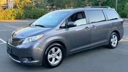 2017 Toyota Sienna LE
