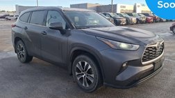 2022 Toyota Highlander Hybrid XLE