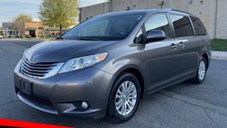 2017 Toyota Sienna XLE 8-Passenger