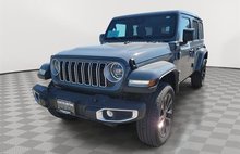 2025 Jeep Wrangler Sahara 4WD
