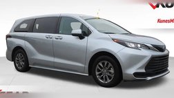 2024 Toyota Sienna LE 8-Passenger