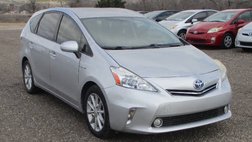 2014 Toyota Prius v Five