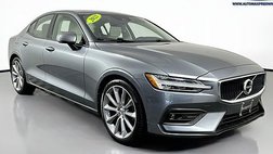 2021 Volvo S60 T5 Momentum
