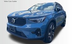 2023 Volvo XC40 B5 Plus Dark Theme