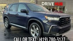 2023 Honda Pilot EX-L w/Rear Captain's Chairs