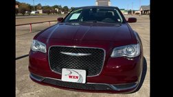 2017 Chrysler 300 Limited